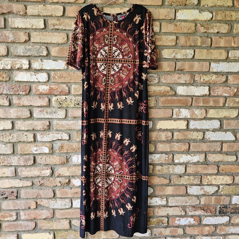 Vince Camuto Short Sleeved Printed Maxi Dress